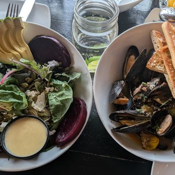 Apres Burger Bistro - Burgers Near Me - Steamboat Springs, Colorado