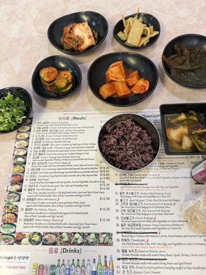 Myung Ga Haejangguk by null