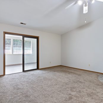 Valley Stream Apartments - Apartments Near Me - Maumee, Ohio Valley Stream Apartments - Apartments Near Me - Maumee, Ohio