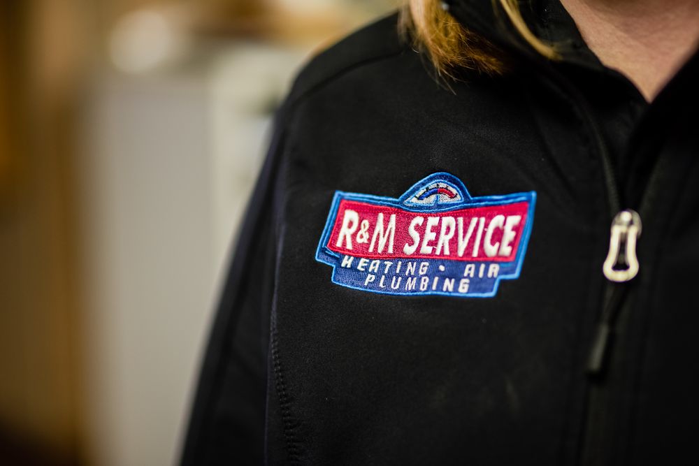 Slide of R & M Service