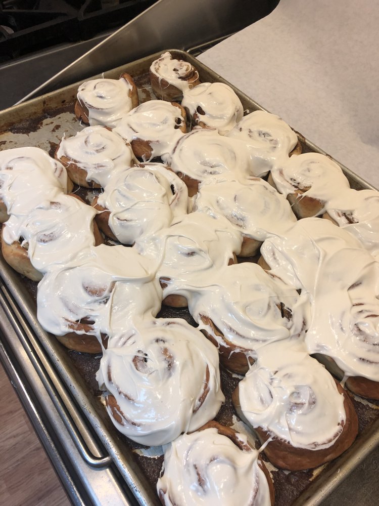 RED’S HOMETOWN & CONVENIENCE Updated September 2024 33 Photos 114