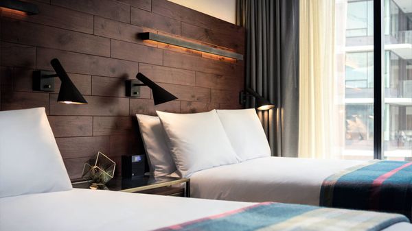 the DOUGLAS, Autograph Collection by null