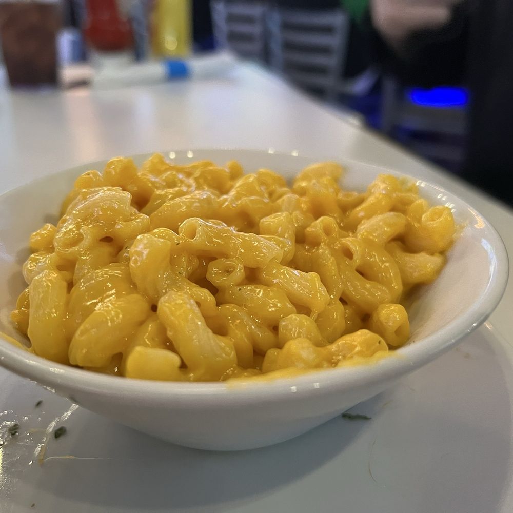 Fat Tommy's - MAC & CHEESE - American Near Me - Crestwood, Illinois