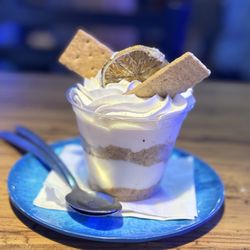 Siesta Key Oyster Bar - Key lime pie