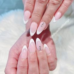 Hillcrest Nail Lounge - @hillcrestnaillounge