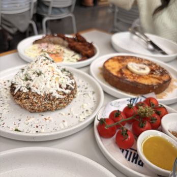 Andros Taverna - Greek Near Me - Chicago, Illinois