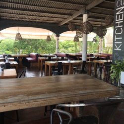 Savora Bakhalal - The bar upstairs overlooking the ocean