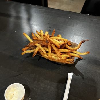 Oskar's Slider Bar - Fries - Bars Near Me - Louisville, Kentucky
