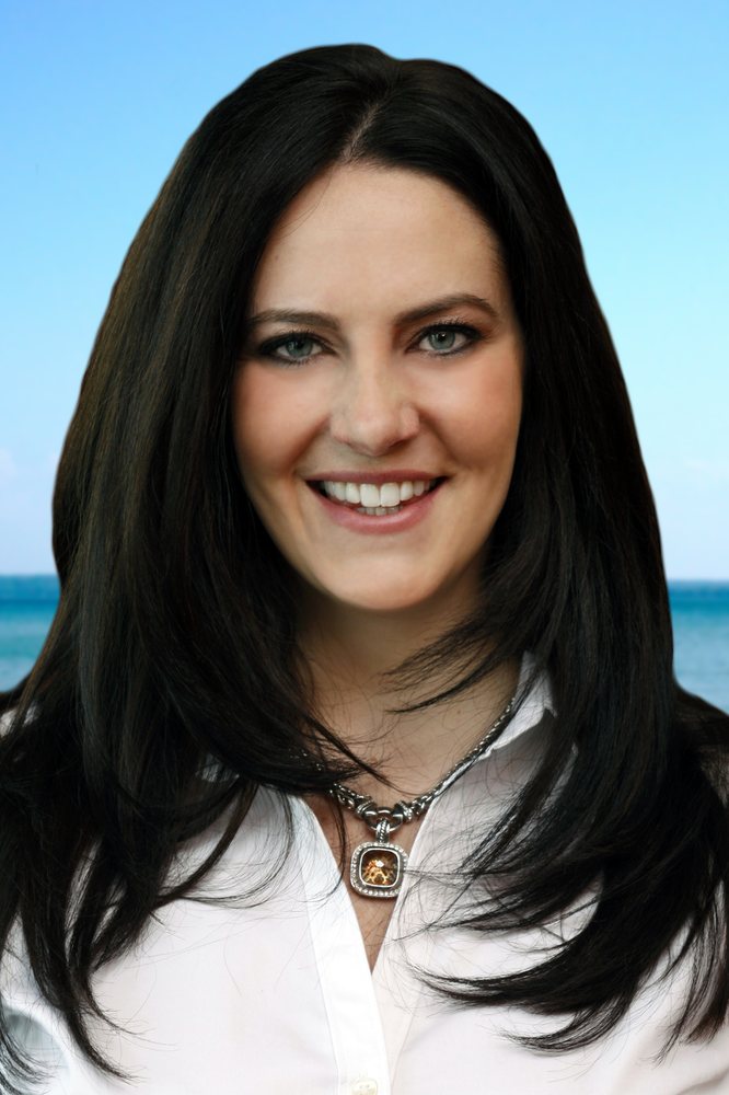 STEPHANIE JONES KIDD & LEAVY 325 E Lake St, Petoskey, Michigan Real Estate Services Phone