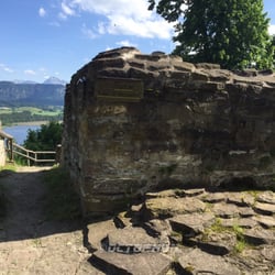 Burgruine Hopfen - Turmreste...