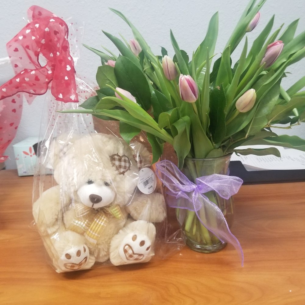 I received this Purple Tulips with teddy bear and chocolate I received this Purple Tulips with teddy bear and chocolate