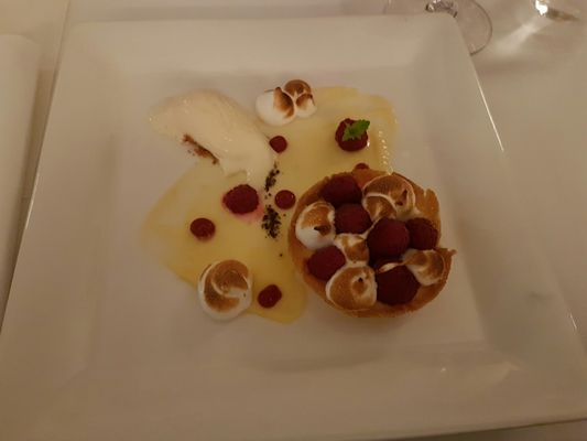 Vestibül Restaurant im Burgtheater by null