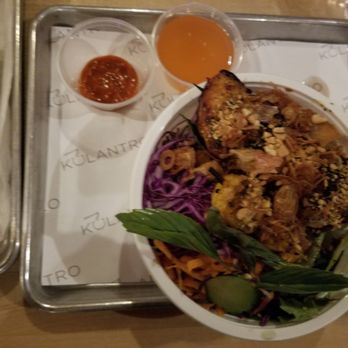 Kulantro - Chicken skewer and grilled shrimp noodle bowl, fabulous - Vietnamese Near Me - Albuquerque, New Mexico