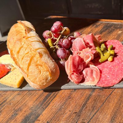 Favorite Bistro by null
