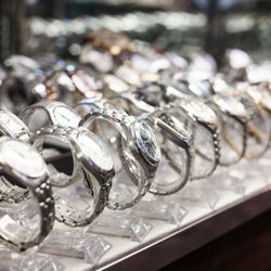 R & R Estate Jewelers