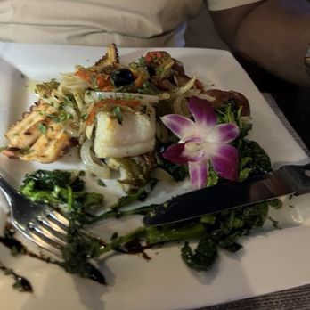 Lagar Restaurant - Cod fish w potatoes and broccoli rabe - Portuguese Near Me - Union, New Jersey Lagar Restaurant - Cod fish w potatoes and broccoli rabe - Portuguese Near Me - Union, New Jersey