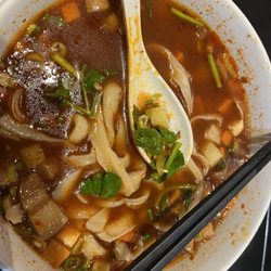 Noodle Fans - Sour and spicy pork noodles