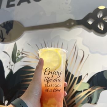 Teaspoon - Guava Sunset with dolphin jelly! - Bubble Tea Near Me - Las Vegas, Nevada