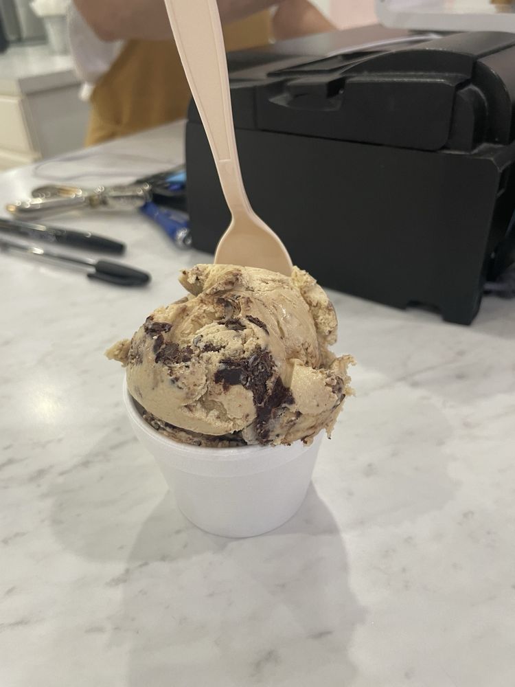 Hershey's Ice Cream Parlor Logo