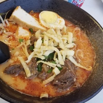 Golden Eagle Chinese Restaurant - Beef Brisket Laska - Seafood Near Me - Honolulu, Hawaii