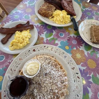 The Cup Cafe - Crunchy waffle and heavenly hog - Breakfast & Brunch Near Me - Reno, Nevada The Cup Cafe - Crunchy waffle and heavenly hog - Breakfast & Brunch Near Me - Reno, Nevada