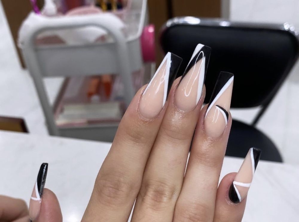 D CROWN NAIL BAR Updated September 2024 1710 South First St