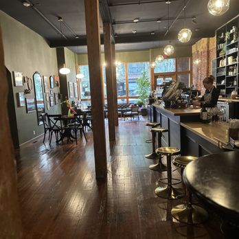 Pausa Coffee - Inside - Coffee & Tea Near Me - Syracuse, New York