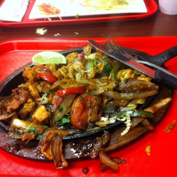 La Granja - Delicious chicken fajitas from La Granja! (This is after I ate about half! Portion is definitely hearty!!) - Latin American Near Me - Plantation, Florida La Granja - Delicious chicken fajitas from La Granja! (This is after I ate about half! Portion is definitely hearty!!) - Latin American Near Me - Plantation, Florida
