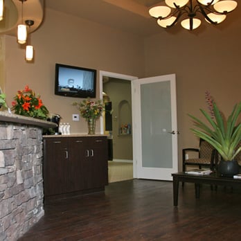 A Summer Smile - Waiting Room - Cosmetic Dentists Near Me - Austin, Texas