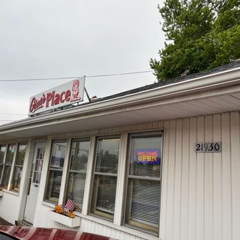 Gina's Place - Outside - Diners Near Me - Cleveland, Ohio