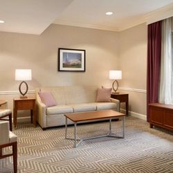 Hilton St. Louis Frontenac - Guest room