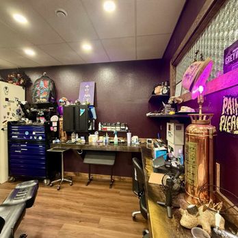 Purple Thistle Tattoo - Tattoo Near Me - Oelwein, Iowa Purple Thistle Tattoo - Tattoo Near Me - Oelwein, Iowa