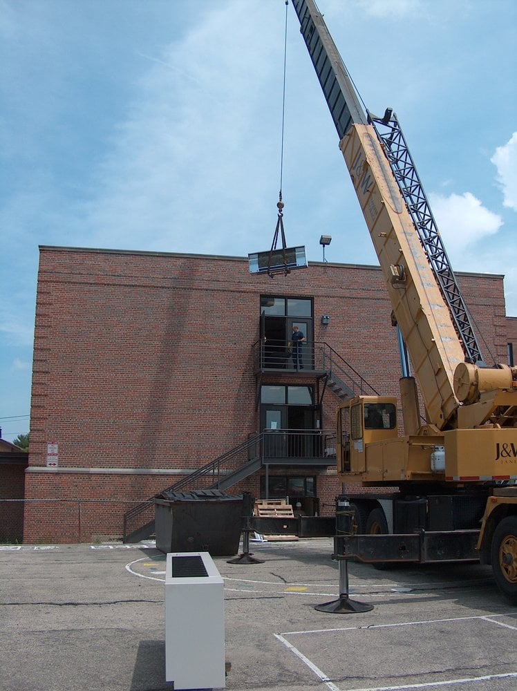 J&W TRANSFER & STORAGE Updated August 2024 1010 W Ct St, Janesville