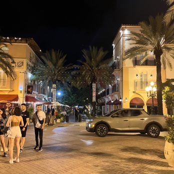 A La Folie Café - Downtown - French Near Me - Miami Beach, Florida A La Folie Café - Downtown - French Near Me - Miami Beach, Florida