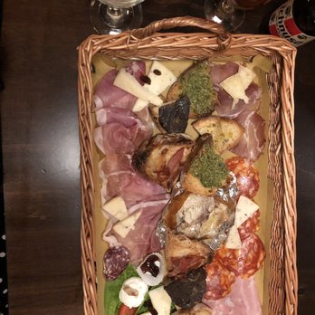 I Pizzicaroli - The special charcuterie board - Wine Bars Near Me - Rome, RM I Pizzicaroli - The special charcuterie board - Wine Bars Near Me - Rome, RM