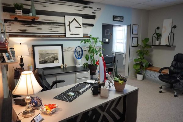 Make It Happen Real Estate by null