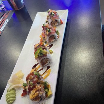 Rock N Roll Sushi - VIP Roll - Sushi Bars Near Me - Glendale, Arizona