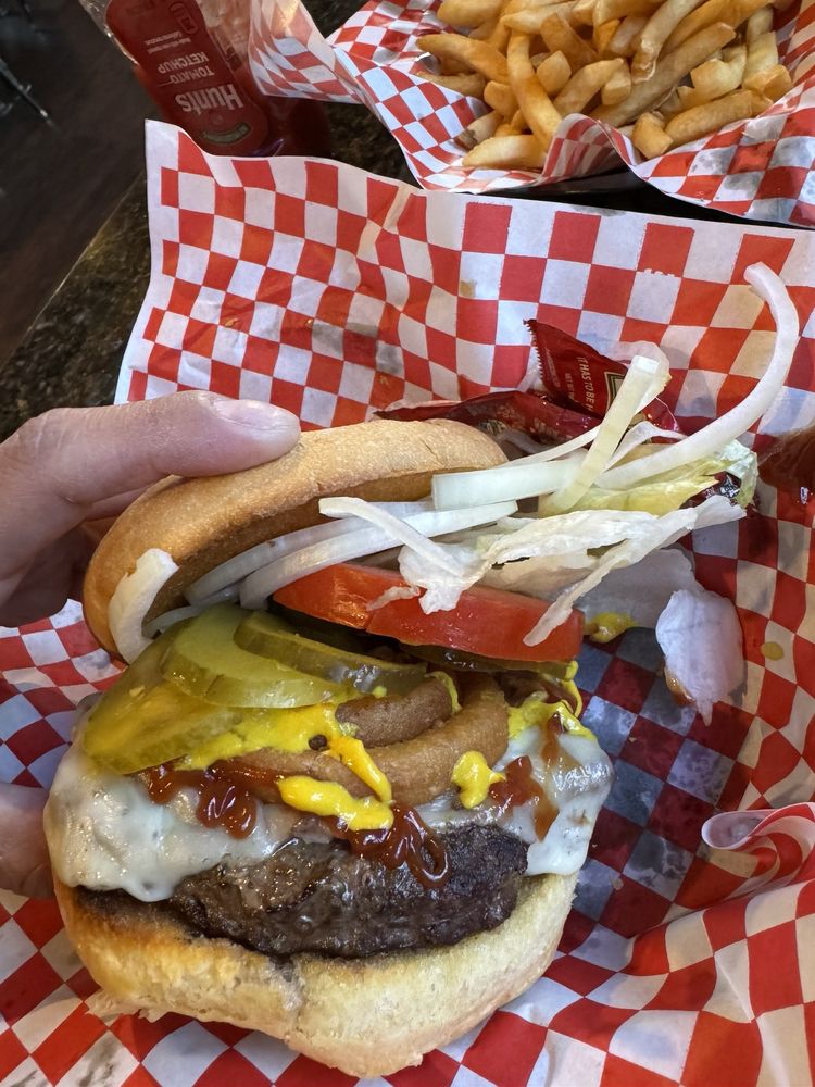 Route 66 Bar & Grill Logo