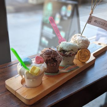 Tipsy Scoop - St Patrick's day flight - Ice Cream & Frozen Yogurt Near Me - Brooklyn, New York Tipsy Scoop - St Patrick's day flight - Ice Cream & Frozen Yogurt Near Me - Brooklyn, New York