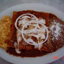Müller Burger - Enchiladas rojas