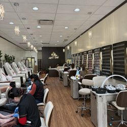 Mani Pedi Spa - Inside