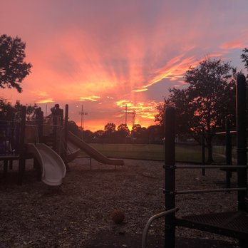 Bishop Park - Beautiful fall sky - Parks Near Me - Athens, Georgia