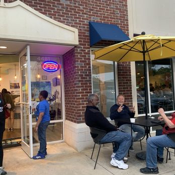 Frozen Kups - Outside area - Desserts Near Me - Harrisburg, North Carolina