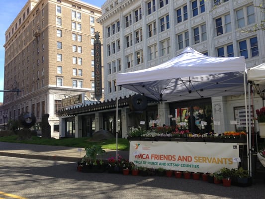 The Broadway Farmers Market by null