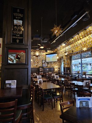 Flying Saucer Draught Emporium by null