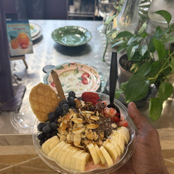 Smoothie Mania - Acai Bowl - Juice Bars & Smoothies Near Me - Norfolk, Virginia