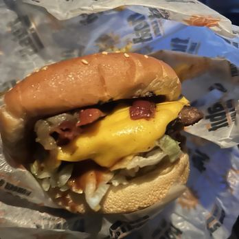 Habit Burger & Grill - BBQ Bacon Char - Burgers Near Me - Buena Park, California Habit Burger & Grill - BBQ Bacon Char - Burgers Near Me - Buena Park, California