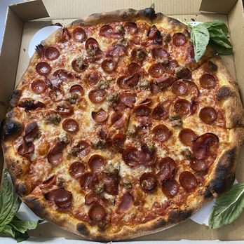 Pizza Parcheggio - The Butcher - Pizza Near Me - Greenville, South Carolina Pizza Parcheggio - The Butcher - Pizza Near Me - Greenville, South Carolina