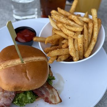 Triple Crossing Beer - Midlothian - Southwest Chicken Sandwich with Fries - Brewpubs Near Me - Midlothian, Virginia Triple Crossing Beer - Midlothian - Southwest Chicken Sandwich with Fries - Brewpubs Near Me - Midlothian, Virginia