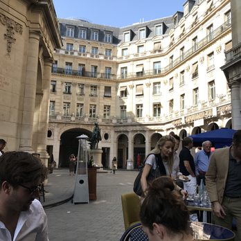 Mon Paris - View from my table of the Édouard VII square. - Cocktail Bars Near Me - Paris, 75